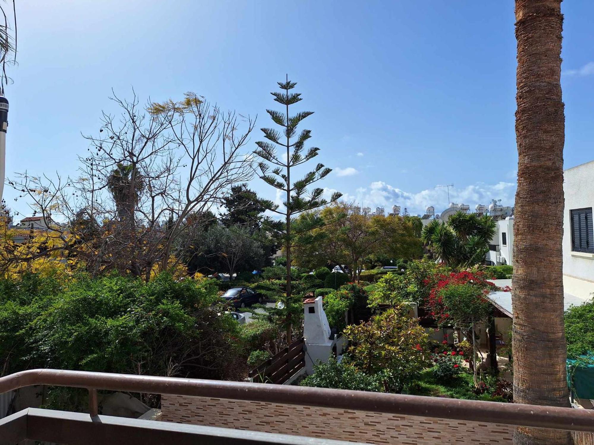 Stylish Apt Kato Paphos Close To Beach & Vibrant Harbor Life Buitenkant foto