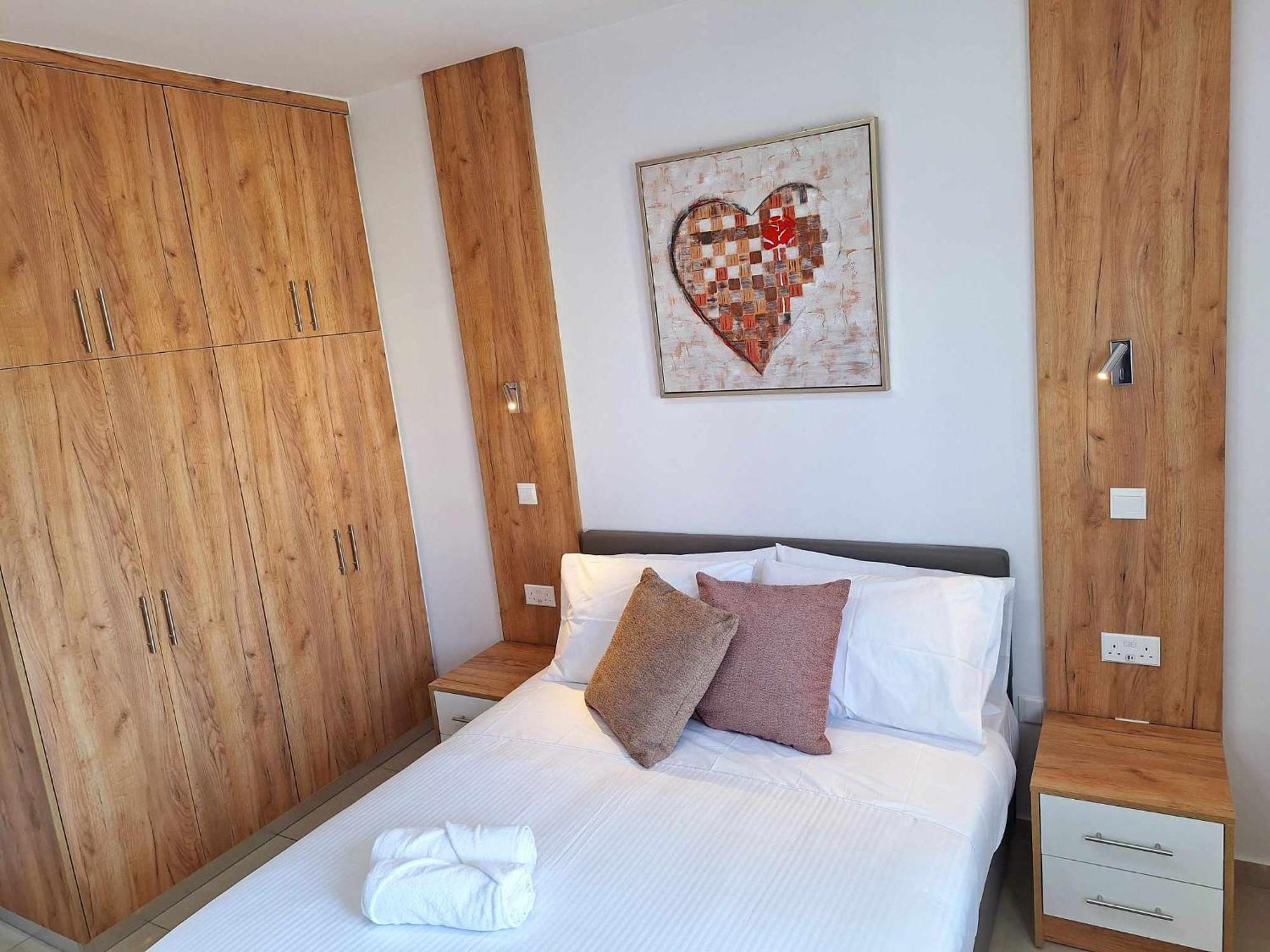 Stylish Apt Kato Paphos Close To Beach & Vibrant Harbor Life Buitenkant foto